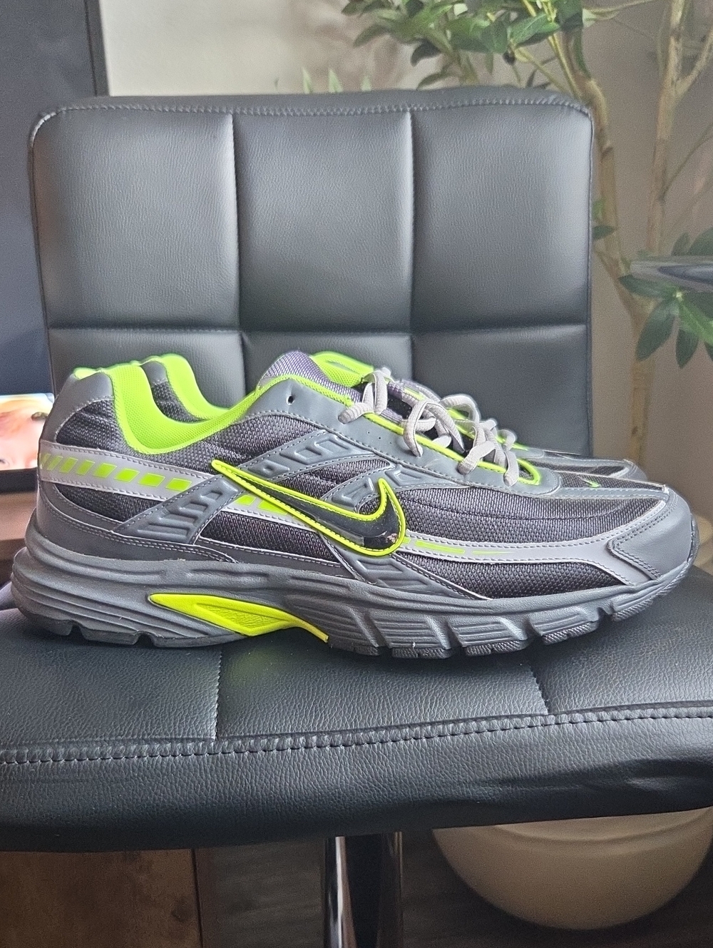 Nike Grey with Neon Green Accent Men's Running Sneakers